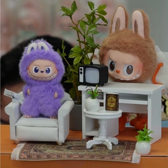 POP MART Labubu V4 The Monsters Pin For Love Alphabet Plush Pendant - Letter T - Picture 8 of 11